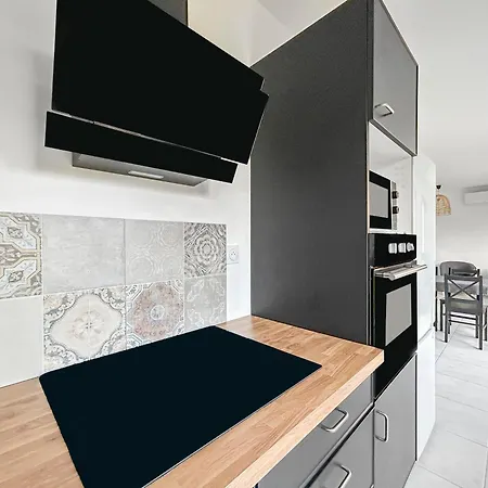 Maison Moderne T5 - 4 Ch Sdb Privatives - Terrasse Poitiers