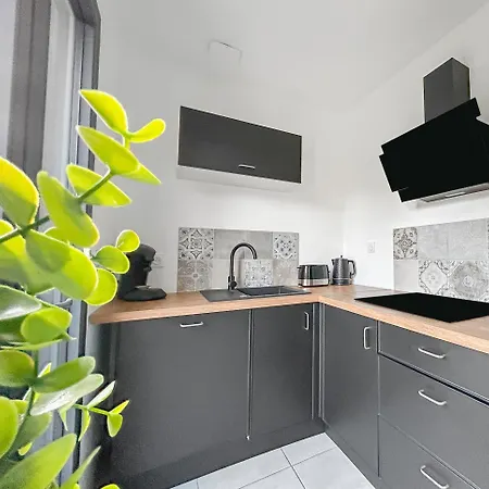 Maison Moderne T5 - 4 Ch Sdb Privatives - Terrasse Villa