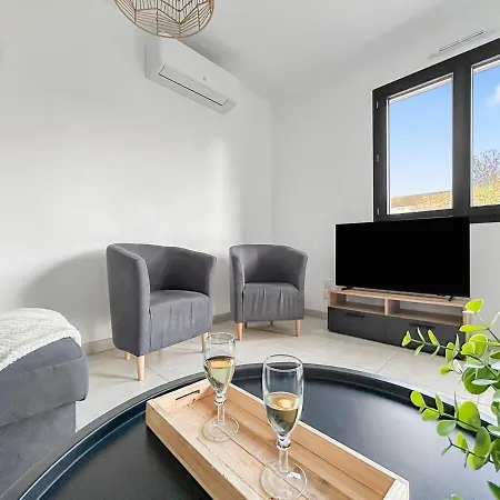 Maison Moderne T5 - 4 Ch Sdb Privatives - Terrasse וילה פואטייה