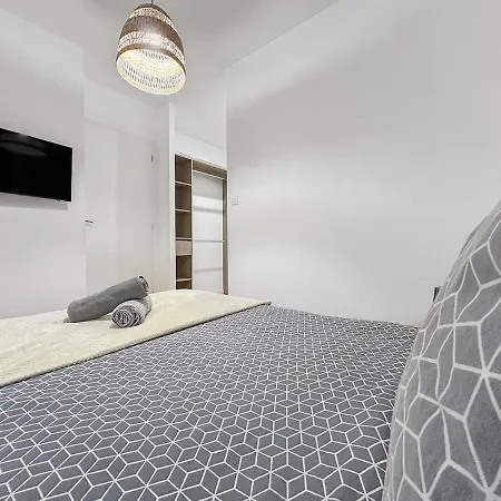 Maison Moderne T5 - 4 Ch Sdb Privatives - Terrasse * פואטייה