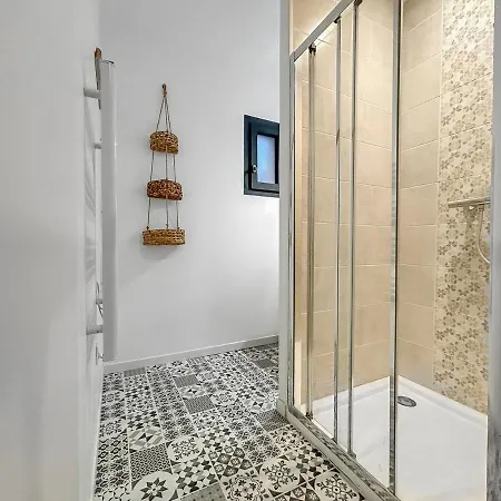 Maison Moderne T5 - 4 Ch Sdb Privatives - Terrasse פואטייה