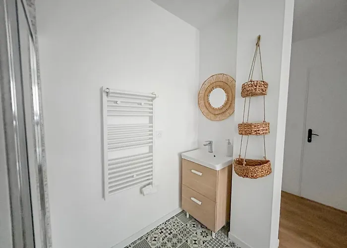 Maison Moderne T5 - 4 Ch Sdb Privatives - Terrasse Villa Poitiers